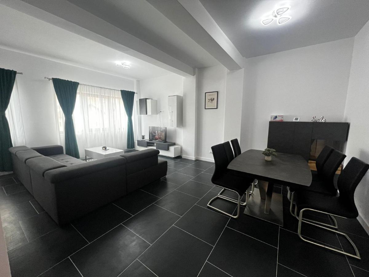 Luxury Cozy Apartments - City Center Szucsáva Kültér fotó