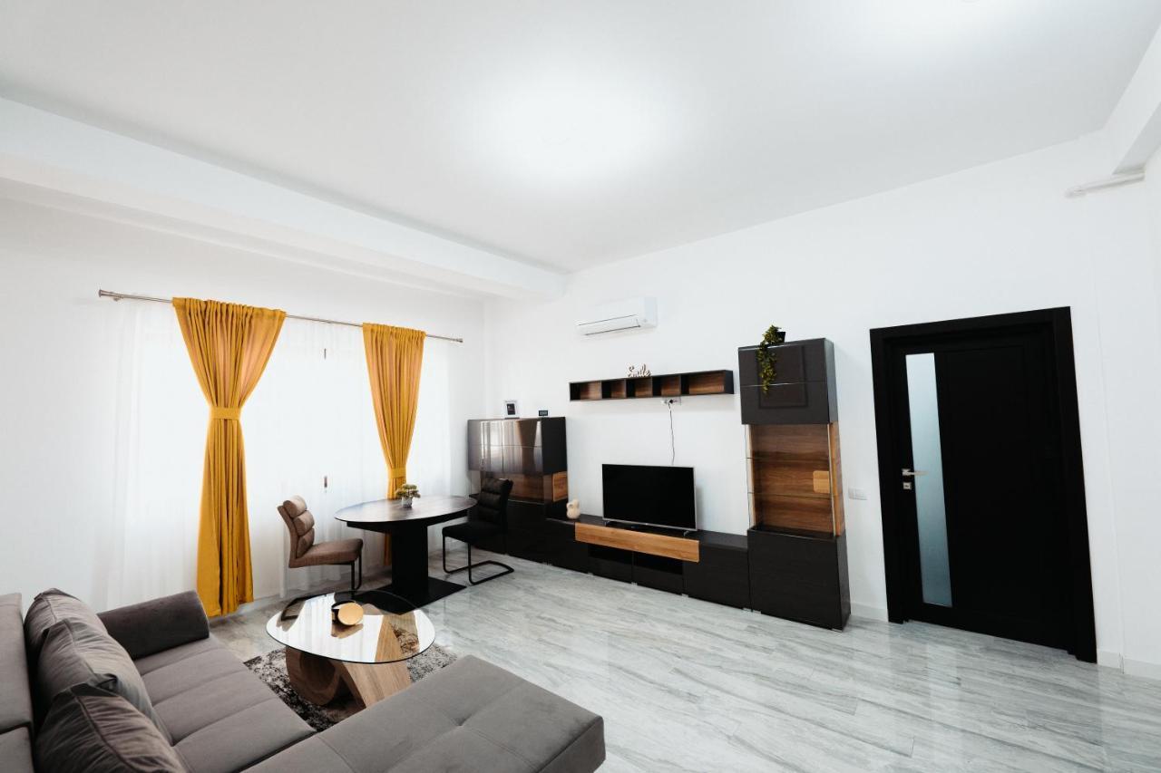 Luxury Cozy Apartments - City Center Szucsáva Kültér fotó