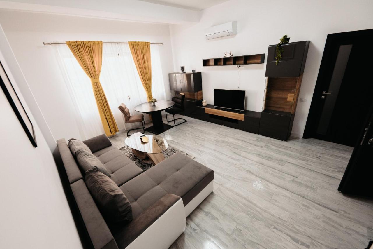 Luxury Cozy Apartments - City Center Szucsáva Kültér fotó