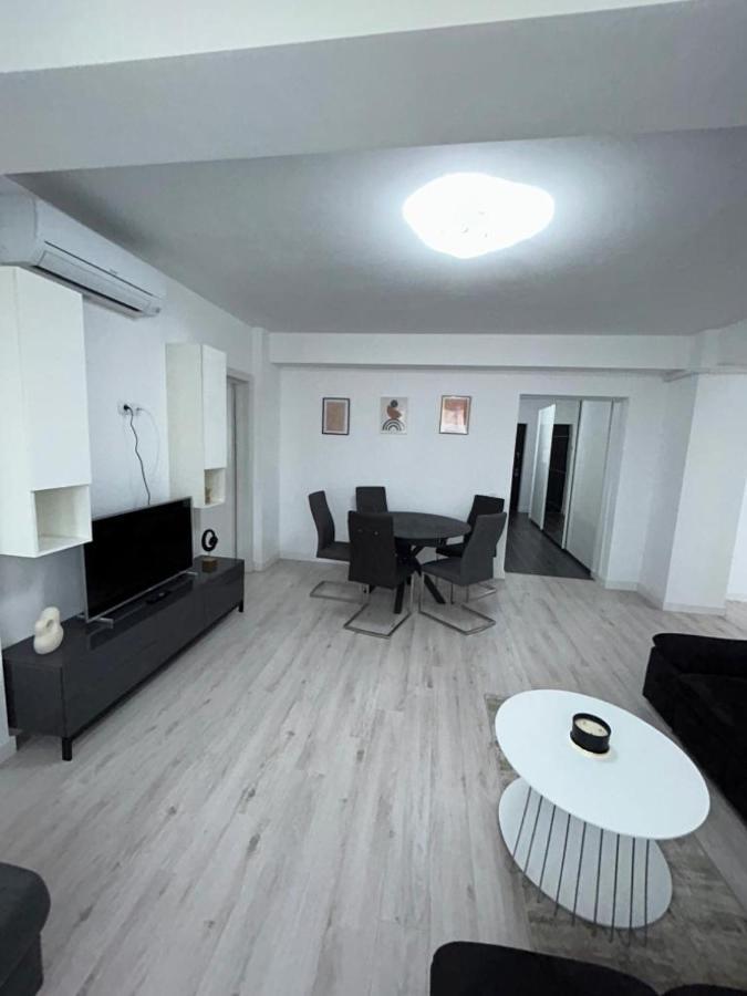 Luxury Cozy Apartments - City Center Szucsáva Kültér fotó